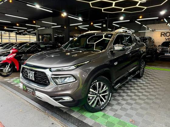 FIAT TORO 2.0 16V TURBO DIESEL RANCH 4WD AT9 FIAT TORO 2.0 16V TURBO DIESEL RANCH 4WD AT9